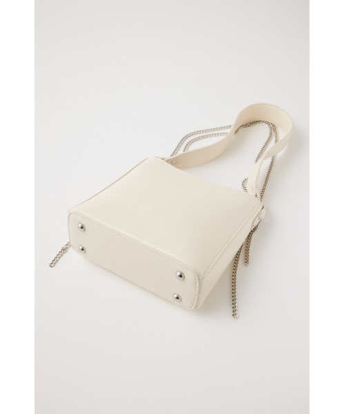 MOUSSY（マウジー）の「TWIN CHAIN F/LEATHER バッグ（ショルダーバッグ・レディース・ブラック/オフホワイト・FREE）」の13枚目の写真