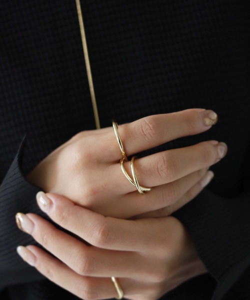 cheriella(シェリエラ)の「【cheriella】WEB限定ダブルフィンガーリング(リング・レディース・シルバー/ゴールド・FREE)」の7枚目の写真
