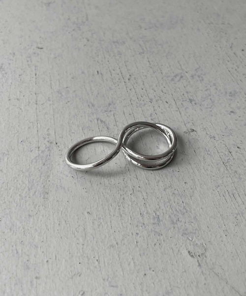 cheriella(シェリエラ)の「【cheriella】WEB限定ダブルフィンガーリング(リング・レディース・シルバー/ゴールド・FREE)」の5枚目の写真