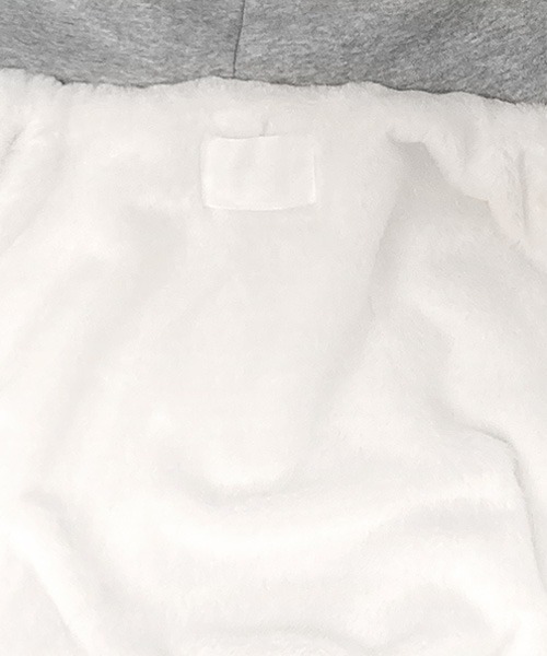 Cozy&Kitsch（コージーアンドキッチ）の「Cozy＆Kitsch フードレイヤードバックルクロップフリースジャケット（ムートンコート・レディース・アイボリー/ブラック・FREE）」の7枚目の写真