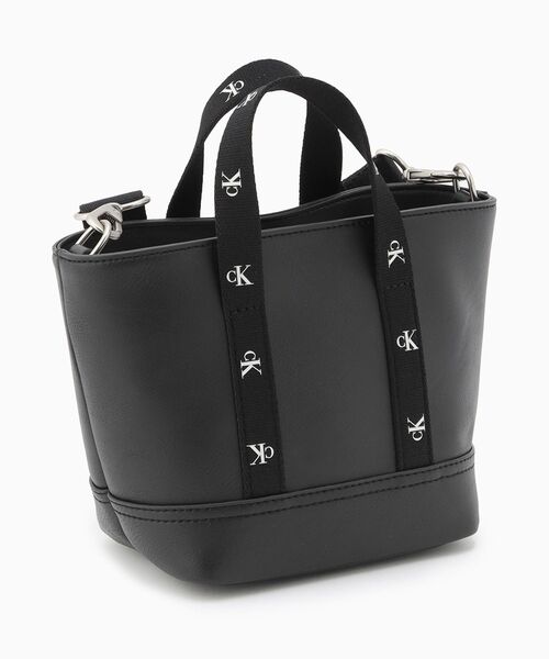 Calvin Klein（カルバン・クライン）の「スクエアトートバッグ（トート