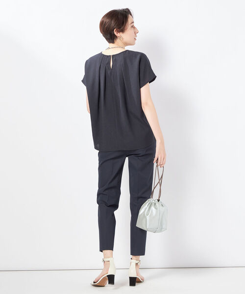 NOLLEY’S（ノーリーズ）の「◇【WEB限定】リネンライクバックタックフレンチブラウス（シャツ/ブラウス・レディース・ロイヤルブルー/ネイビー/ライトグレー/オフホワイト・FREE）」の18枚目の写真