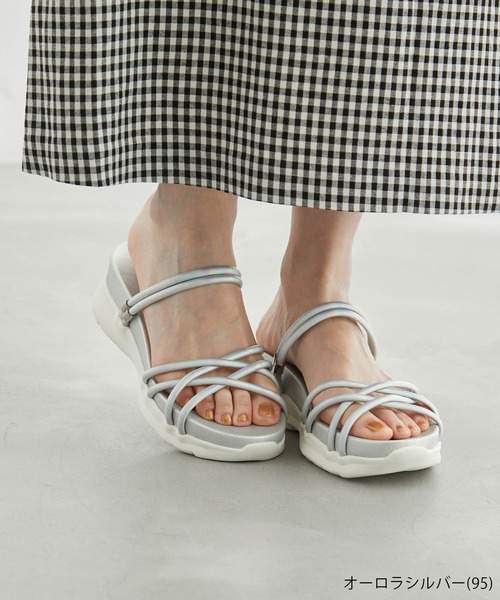 ROPE' PICNIC(ロペピクニック)の「クロスストリングスライド&バックスリングサンダル(サンダル・レディース・ブラック/キナリ/シルバー系その他2/シルバー・L/M)」の20枚目の写真