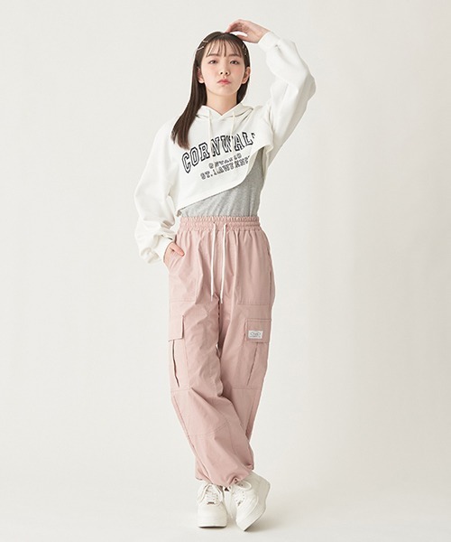 LOVETOXIC（ラブトキシック）の「ドローコードカーゴパンツ（その他パンツ・キッズ・ブラック/オフホワイト/ピンク/カーキ・S/L/M）」の4枚目の写真