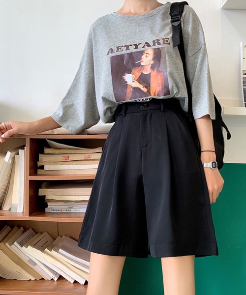 Silly（シリー）の「センタータックショートパンツ（その他パンツ・レディース・レッド/ブラック・SMALL/MEDIUM/LARGE）」の6枚目の写真