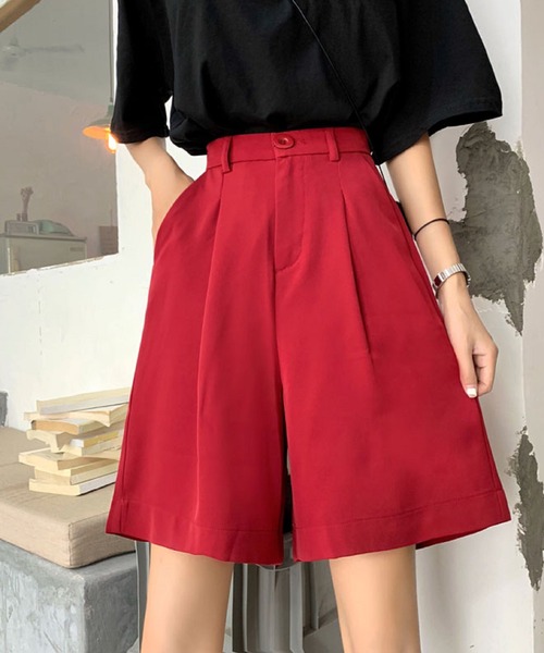Silly（シリー）の「センタータックショートパンツ（その他パンツ・レディース・レッド/ブラック・SMALL/MEDIUM/LARGE）」の3枚目の写真