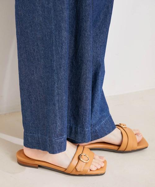 Juze（ジュゼ）の「メタルバックルフラットサンダル（サンダル・レディース・ブラック/ホワイト/イエロー系その他3・L/M/S）」の20枚目の写真