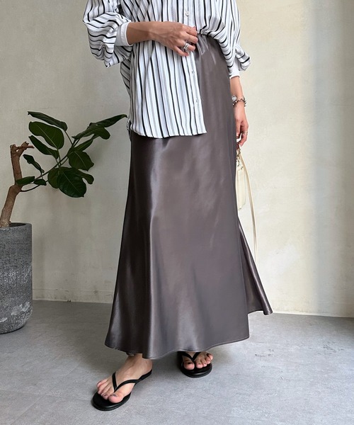 DouDou（ドゥドゥ）の「サテンバイヤスマーメイドスカート（スカート