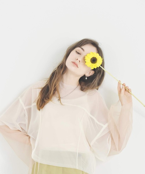 LHME（エルエイチエムイー）の「【WEB限定】”New me”ドロップフープピアス/ハート/サージカルステンレス（金属アレルギー対応）【LHME / エルエイチエムイー】（ピアス（両耳用）・レディース・ゴールド/シルバー・ONE SIZE）」の15枚目の写真