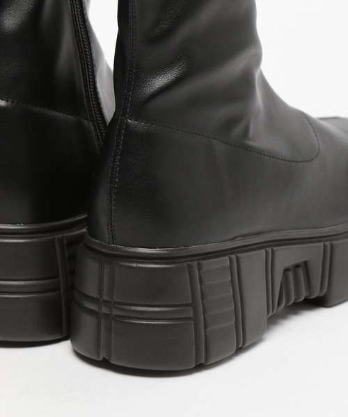 LAKOLE(ラコレ)の「スニーカーソールブーツ / 971555(ブーツ・レディース・ホワイト/ベージュ/ブラック・LARGE/MEDIUM)」の21枚目の写真