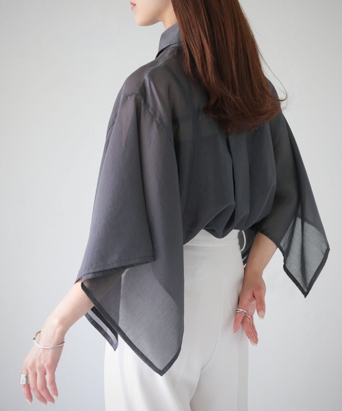 cheriella（シェリエラ）の「【cheriella】WEB限定スクエアスリーブスリットシアーシャツ（シャツ/ブラウス・レディース・オフホワイト/チャコール/ブラック・M）」の18枚目の写真