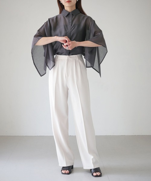 cheriella（シェリエラ）の「【cheriella】WEB限定スクエアスリーブスリットシアーシャツ（シャツ/ブラウス・レディース・オフホワイト/チャコール/ブラック・M）」の15枚目の写真