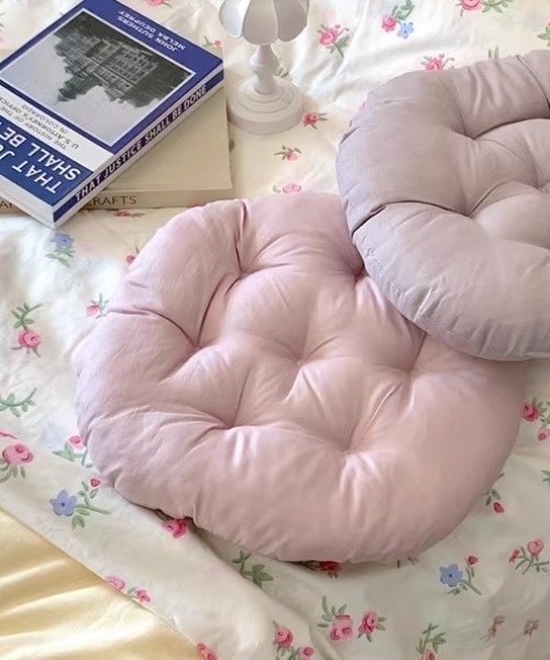 Made in I（メイドインアイ）の「ふんわりドーナツクッション（クッション/クッションカバー・レディース・グリーン/ブラウン/ピンク/イエロー/ベージュ/ブルー/グレー・FREE）」の7枚目の写真