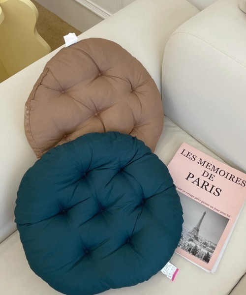 Made in I（メイドインアイ）の「ふんわりドーナツクッション（クッション/クッションカバー・レディース・グリーン/ブラウン/ピンク/イエロー/ベージュ/ブルー/グレー・FREE）」の5枚目の写真
