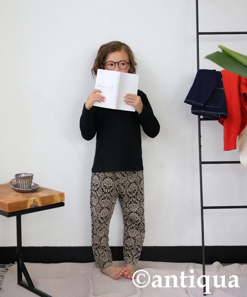 antiqua（アンティカ）の「綿100%ダマスク柄長袖ルームウエア（ルームウェア/パジャマ・キッズ・ブラック・120/130/140/150/160）」の5枚目の写真