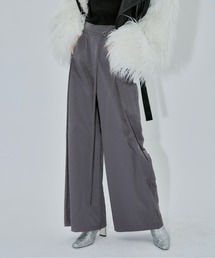 サイドタックGワイドパンツ