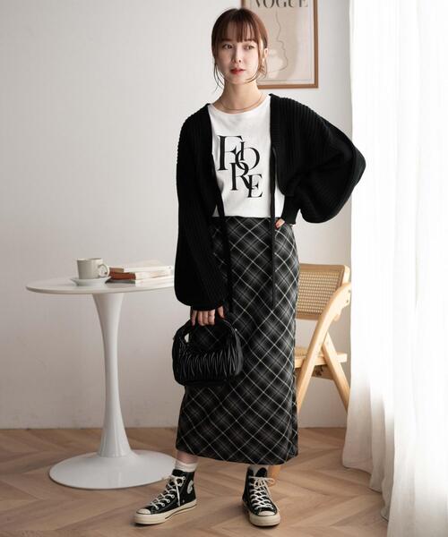 WEGO（ウィゴー）の「WEGO/アソートロゴロンT（Tシャツ/カットソー・レディース・ブラック/ホワイト/オフホワイト・FREE）」の4枚目の写真