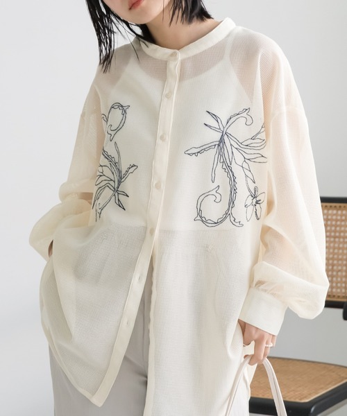 LAVEANGE（ラビアンジェ）の「刺繍メッシュブラウス（シャツ/ブラウス・レディース・アイボリー/ブラック・4L/3L/LL/M）」の14枚目の写真