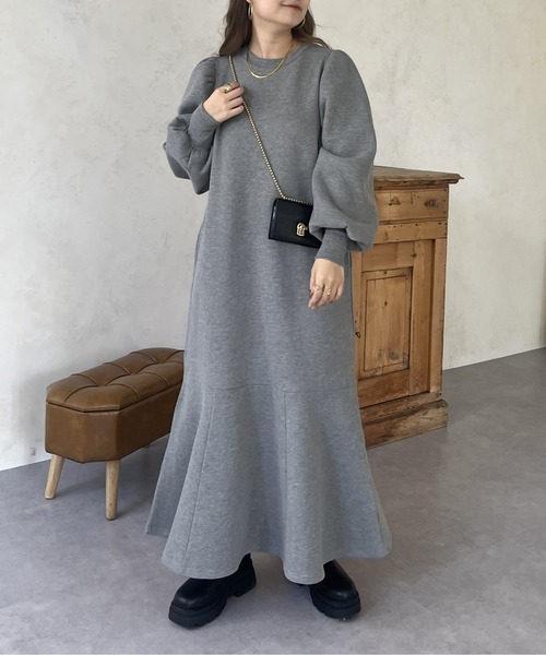 prose verse（プロズヴェール）の「パフスリーブマーメイドスウェットワンピ（ワンピース・レディース・ブラック/アイボリー/グレー・MEDIUM/MP）」の13枚目の写真