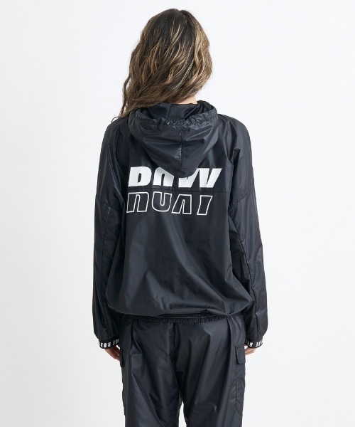 ROXY(ロキシー)の「STAY TRUE JACKET/ロキシー撥水カラーブロッキングリラックスサイズナイロンブルゾン(ナイロンジャケット・レディース・カーキ/ブラック・SMALL/LARGE/MEDIUM)」の3枚目の写真