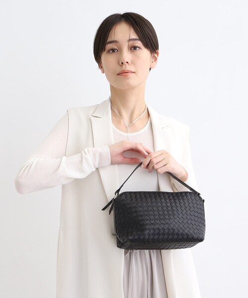 INDIVI(インディヴィ)の「◆【合皮/2WAY】クロス編みバッグ(ハンドバッグ・レディース・ブラック/ライトブルー・00)」の4枚目の写真