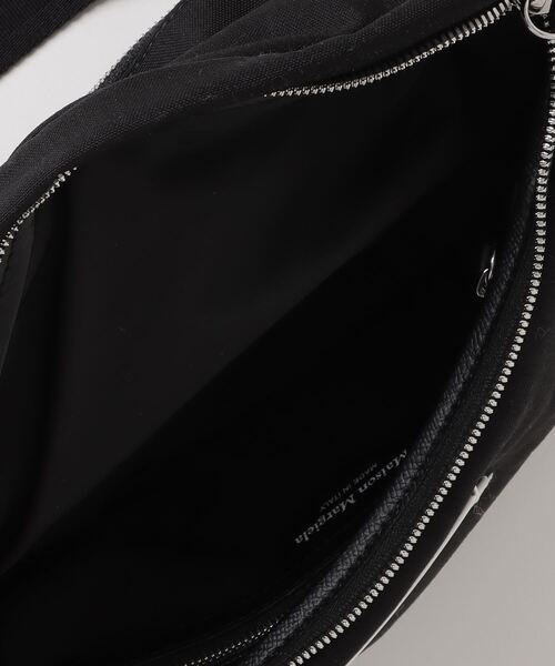Maison Margiela（メゾンマルジェラ）の「Maison Margiela GLAM SLAM BELT BAG（ボディバッグ/ウエストポーチ・メンズ・ブラック・FREE）」の3枚目の写真