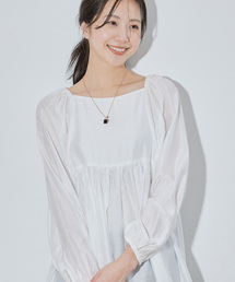 スクエアギャザーブラウス