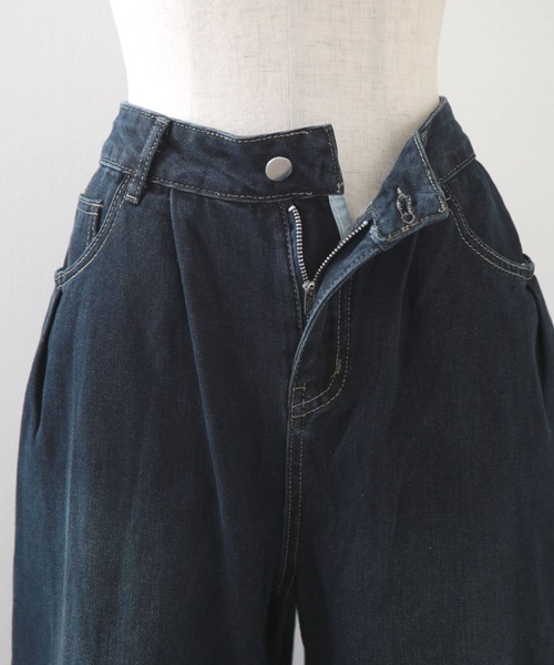 Cheek(チーク)の「タックデニムワイドパンツ(デニムパンツ・レディース・ネイビー・MEDIUM/SMALL)」の12枚目の写真