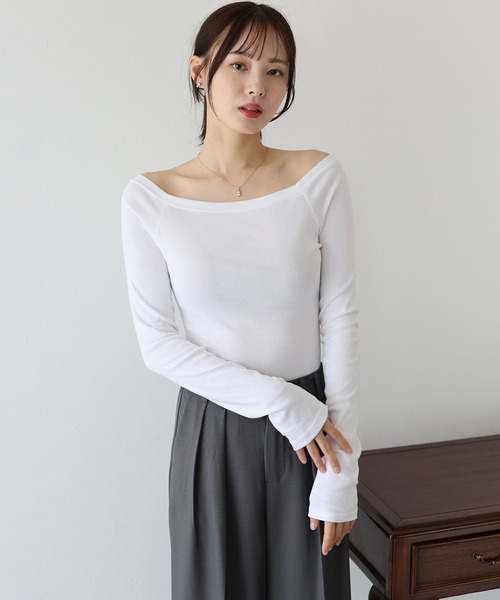 BLUEEAST(ブルーイースト)の「オフショルボーダーTシャツ(Tシャツ/カットソー・レディース・ブラック/グレー/ホワイト系/ピンク系/ブラック系/モカ/ネイビー・MEDIUM)」の2枚目の写真