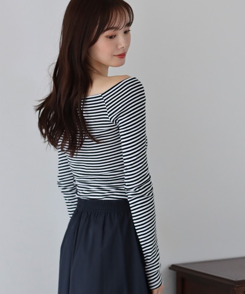 BLUEEAST(ブルーイースト)の「オフショルボーダーTシャツ(Tシャツ/カットソー・レディース・ブラック/グレー/ホワイト系/ピンク系/ブラック系/モカ/ネイビー・MEDIUM)」の12枚目の写真