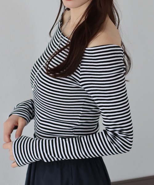 BLUEEAST(ブルーイースト)の「オフショルボーダーTシャツ(Tシャツ/カットソー・レディース・ブラック/グレー/ホワイト系/ピンク系/ブラック系/モカ/ネイビー・MEDIUM)」の13枚目の写真