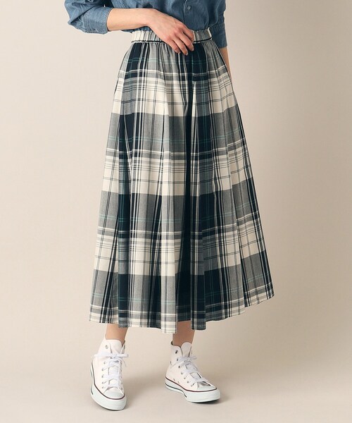 Dessin（デッサン）の「◆【洗える・ウエストゴム】映えチェック/ストライプスカート（XS～L）（スカート・レディース・サックスブルー系1/モスグリーン系1/スモーキーグリーン系2/パープル系2/ネイビー系1/イエロー系その他3/ベージュ系その他5/オリーブ系1・03/02/01/00）」の18枚目の写真