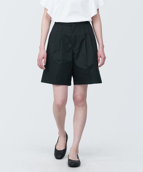 無印良品(ムジルシリョウヒン)の「婦人 ストレッチタックハーフパンツ(その他パンツ・レディース・ベージュ/スモークピンク/ブラック・S/M/XL/L/XS)」の2枚目の写真