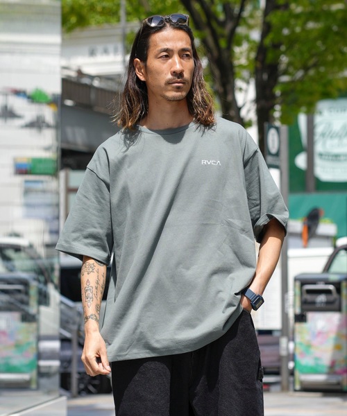 RVCA(ルーカ)の「RVCA メンズ THRASHED BOX RVCA TEE Tシャツ 【2024年春夏モデル】/ルーカ半袖バックプリントTシャツ(Tシャツ/カットソー・メンズ・ブラック/ブラック系その他/ホワイト/グリーン系その他・X-LARGE/LARGE/MEDIUM/SMALL)」の17枚目の写真