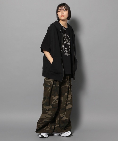 Anui（アニュイ）の「【UNISEX/選べる着丈】ノースリフーディー（パーカー・レディース・ブラック/グレー・SMALL/MEDIUM）」の14枚目の写真