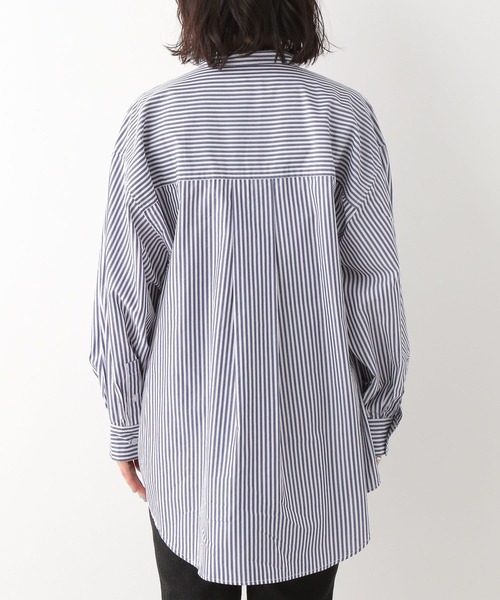 LEPSIM（レプシィム）の「【産前・産後対応】マタニティ／バンドカラーBIGシャツ　112881（マタニティウェア/グッズ・レディース・オフホワイト/ストライプ・FREE）」の11枚目の写真