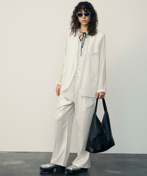 uyu.(ウユ)の「See-through Layered Jacket / シースルーレイヤードジャケット【uyu./ウユ】(ノーカラージャケット・レディース・ホワイト/ブラック・FREE)」の14枚目の写真