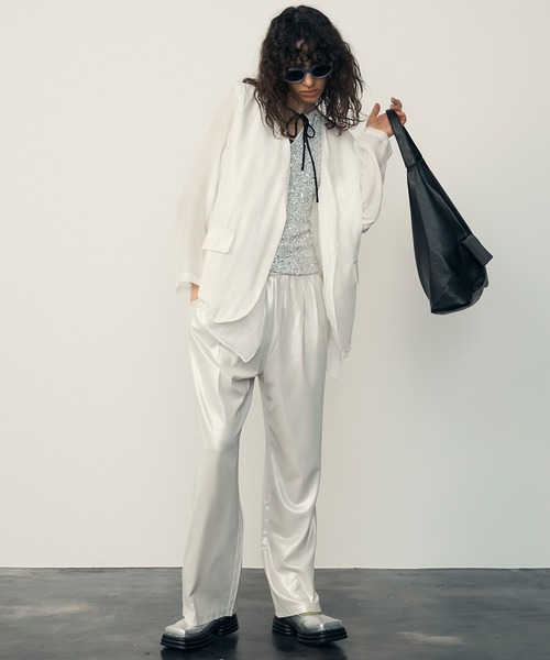 uyu.(ウユ)の「See-through Layered Jacket / シースルーレイヤードジャケット【uyu./ウユ】(ノーカラージャケット・レディース・ホワイト/ブラック・FREE)」の15枚目の写真
