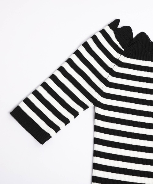 AMELY（エミリー）の「スカラップサマーニット（ニット/セーター・レディース・ホワイト/ブラック×ホワイト/グレー/ブラック・フリー）」の11枚目の写真