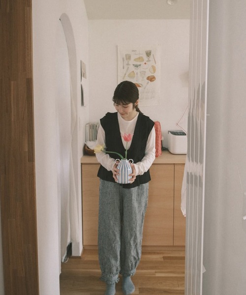 meilmada（メイルマダ）の「麻混ソフトシアーフリルベスト（ベスト・レディース・ベージュ/オフホワイト/ブラック・MEDIUM）」の11枚目の写真