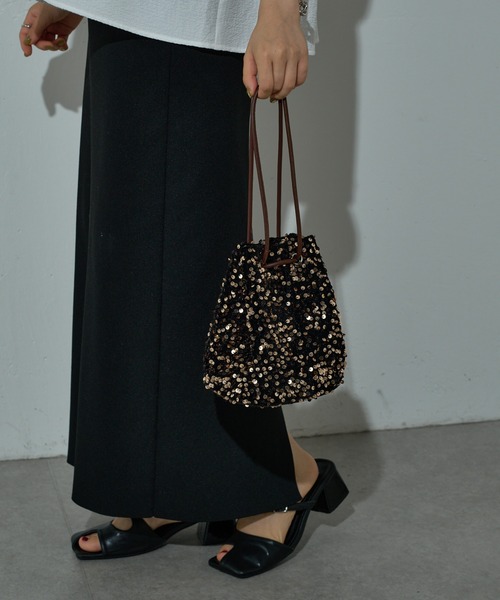 COLONY 2139（コロニートゥーワンスリーナイン）の「スパンコール巾着2wayバッグ（ショルダーバッグ・レディース・ブラック/シルバー/ブロンズ・FREE）」の19枚目の写真