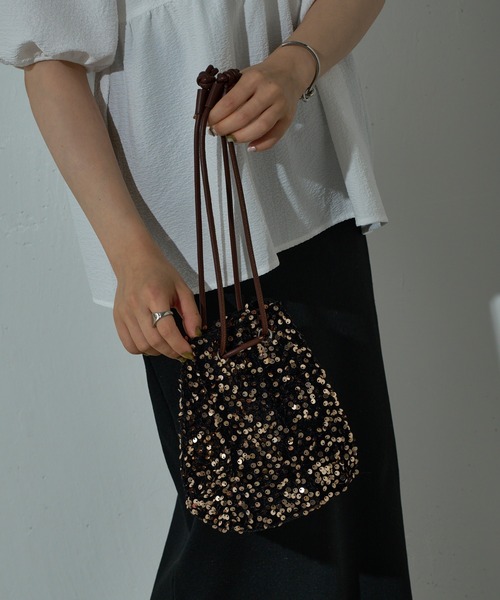 COLONY 2139（コロニートゥーワンスリーナイン）の「スパンコール巾着2wayバッグ（ショルダーバッグ・レディース・ブラック/シルバー/ブロンズ・FREE）」の20枚目の写真