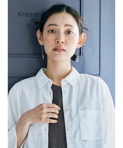 and myera(アンド マイラ)の「and myera ボールチェーンを使った耳飾り(ピアス(両耳用)・レディース・ゴールド・1/2)」の11枚目の写真