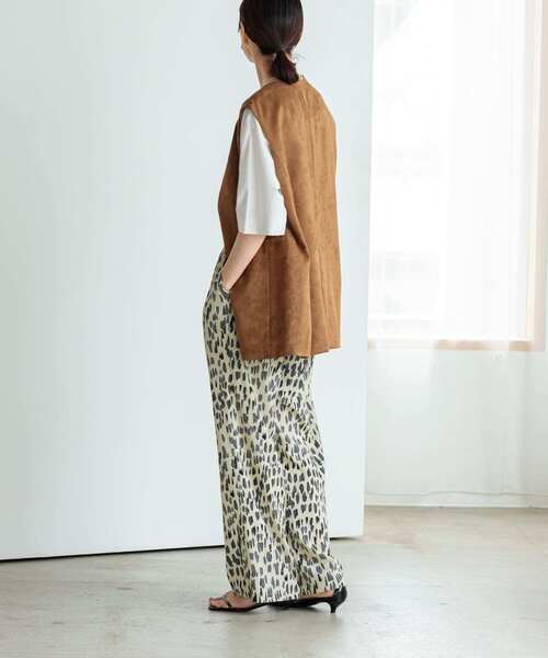 URBAN RESEARCH(アーバンリサーチ)の「LOTUSハーフスリーブカットソー(Tシャツ/カットソー・レディース・ネイビー/ホワイト/ブラウン系その他/カーキ・FREE)」の9枚目の写真