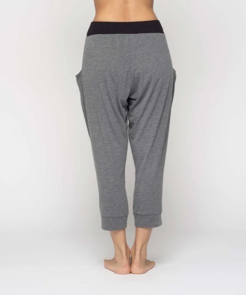 ROXY（ロキシー）の「MY 1ST ROXY LOOSE PA/ロキシーワイドシルエットヨガパンツ（その他パンツ・レディース・マルチ/チャコールグレー/ブラック・LARGE/MEDIUM/SMALL）」の14枚目の写真