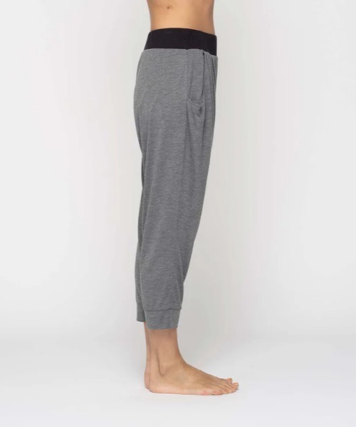 ROXY（ロキシー）の「MY 1ST ROXY LOOSE PA/ロキシーワイドシルエットヨガパンツ（その他パンツ・レディース・マルチ/チャコールグレー/ブラック・LARGE/MEDIUM/SMALL）」の13枚目の写真