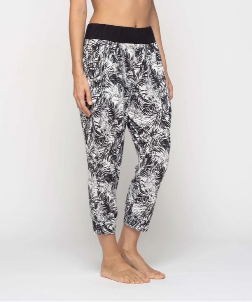 ROXY（ロキシー）の「MY 1ST ROXY LOOSE PA/ロキシーワイドシルエットヨガパンツ（その他パンツ・レディース・マルチ/チャコールグレー/ブラック・LARGE/MEDIUM/SMALL）」の8枚目の写真