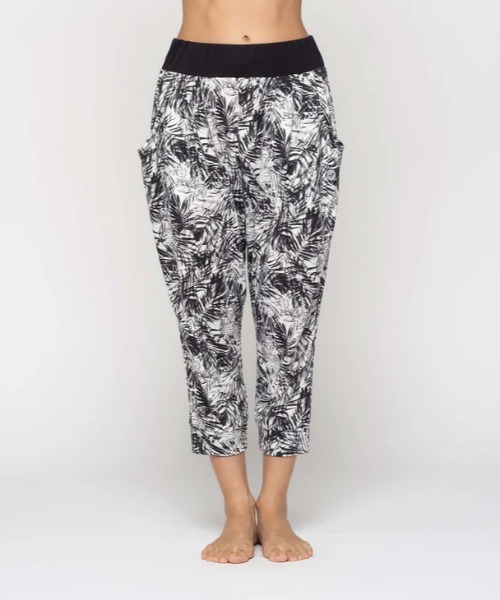 ROXY（ロキシー）の「MY 1ST ROXY LOOSE PA/ロキシーワイドシルエットヨガパンツ（その他パンツ・レディース・マルチ/チャコールグレー/ブラック・LARGE/MEDIUM/SMALL）」の9枚目の写真