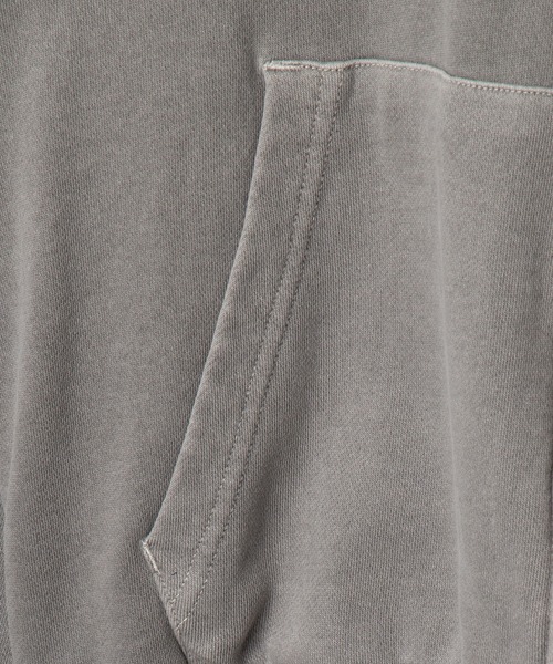 SHORT ROUND（ショートラウンド）の「SHORT ROUND/ピグメントダメージアップリケZIPパーカー（パーカー・メンズ・スミクロ/グレー/ブラウン・LARGE/MEDIUM）」の20枚目の写真