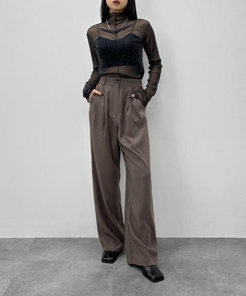 LVEU.（ラブユ.）の「【LVEU.】メロウデザインラメシアートップス / トップス カットソー シアー シースルー ハイネック メロー 長袖 ラメ レイヤード ブラック チャコール ZOZOTOWN限定（Tシャツ/カットソー・レディース・ブラック/チャコールグレー・FREE）」の14枚目の写真